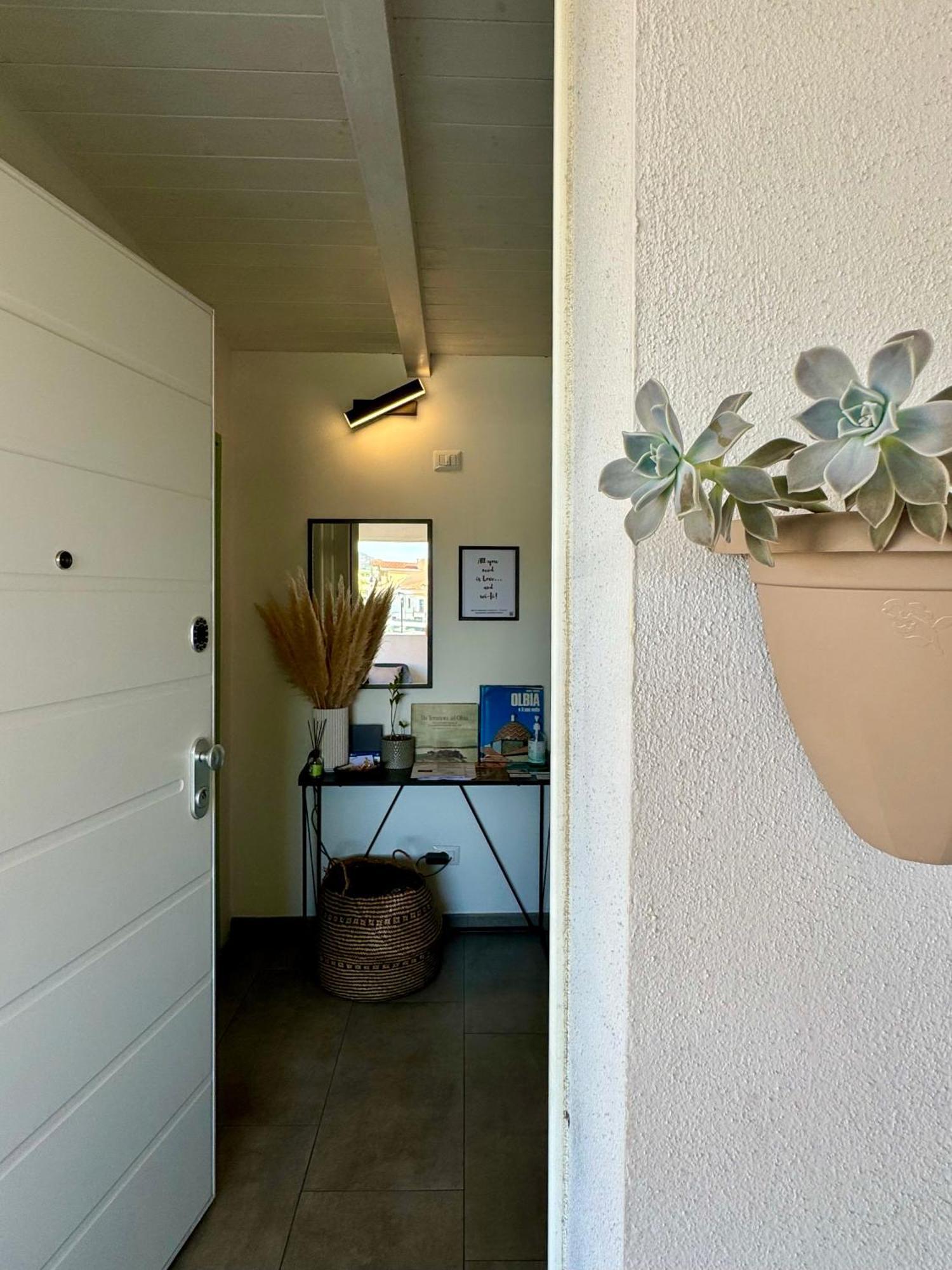 Citroom - Green City Rooms Olbia Exterior photo