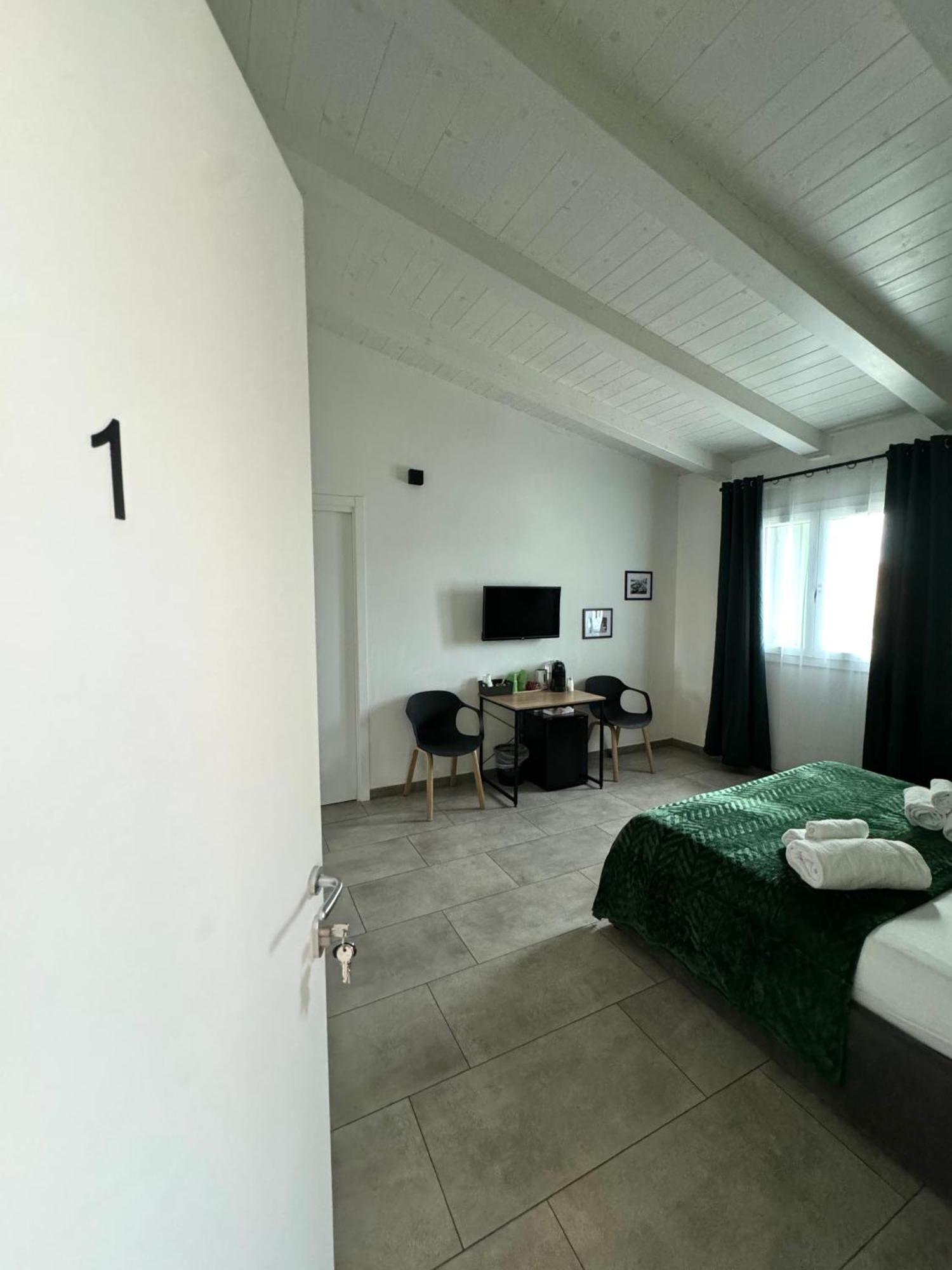 Citroom - Green City Rooms Olbia Exterior photo
