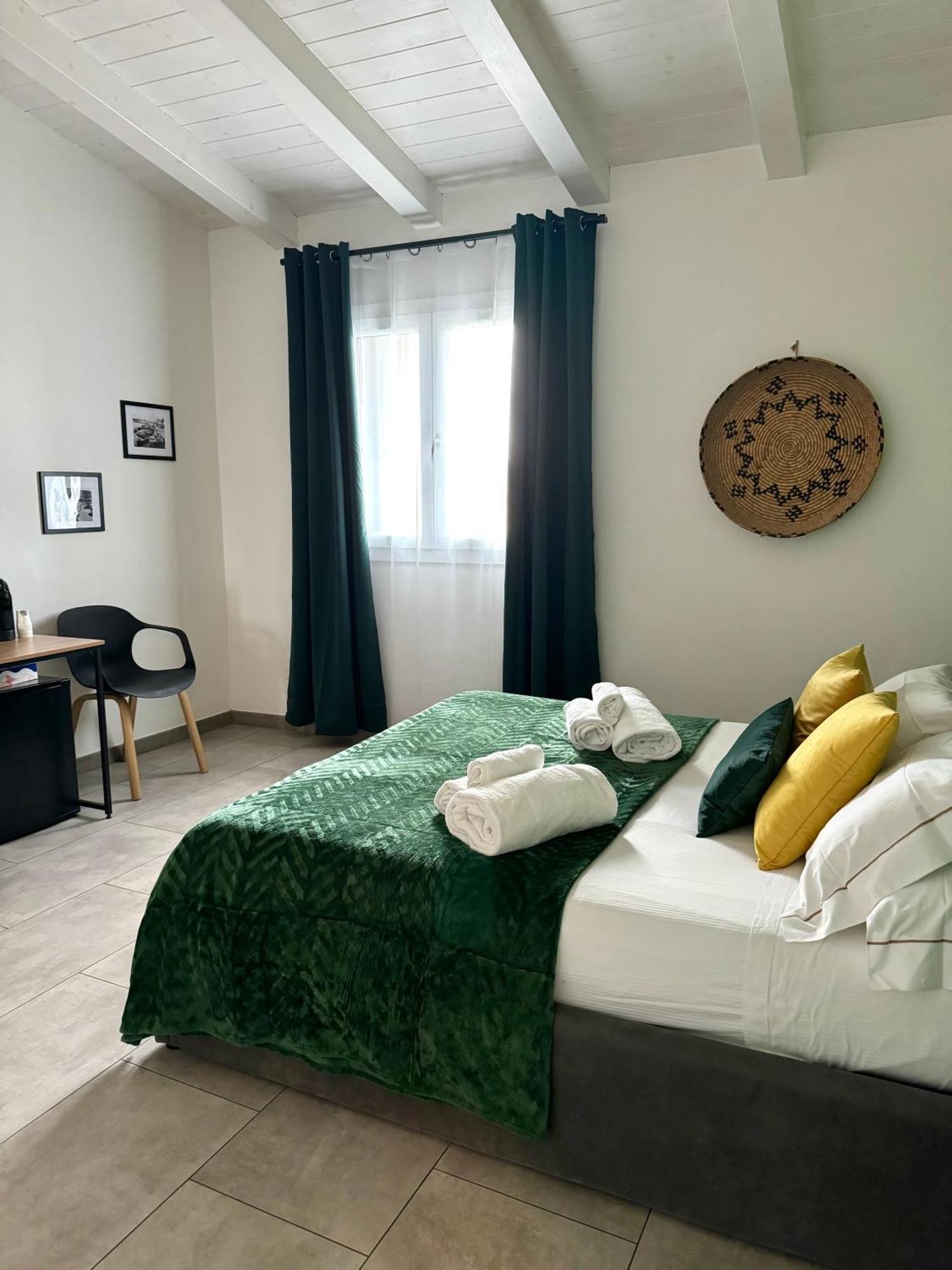 Citroom - Green City Rooms Olbia Exterior photo